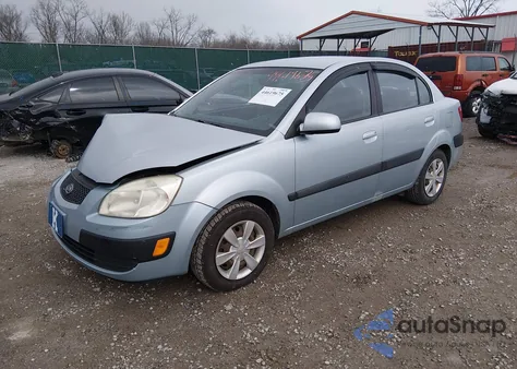 2006 Kia Rio Lx z USA, uszkodzony, nr VIN KNADE123066082654